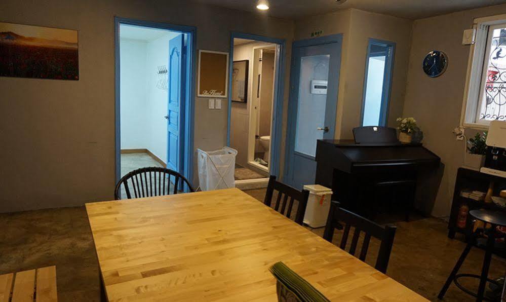 Eden Guest House Itaewon Seoul 2* Seoul